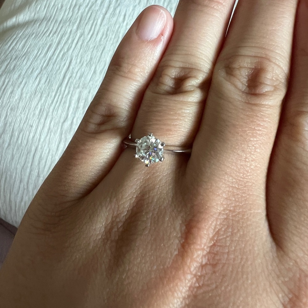 Moissanite ring size 7